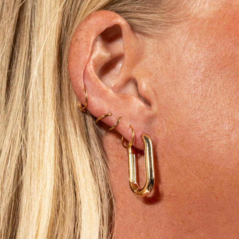 Emma Minimalist Hoop Earrings