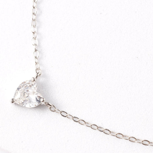 Mila Dainty Heart Pendant Necklace